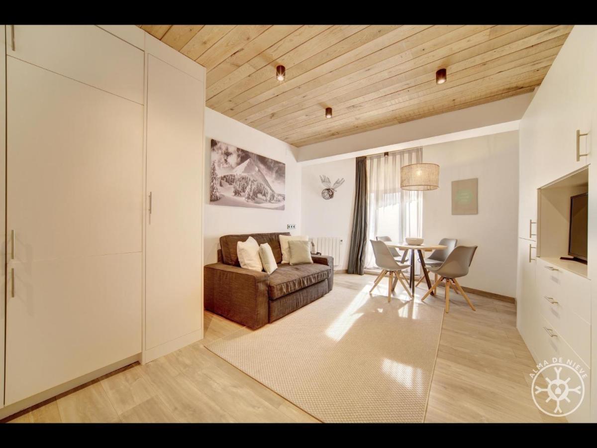 Apartamento AUDETH de Alma de Nieve Vielha Exterior foto