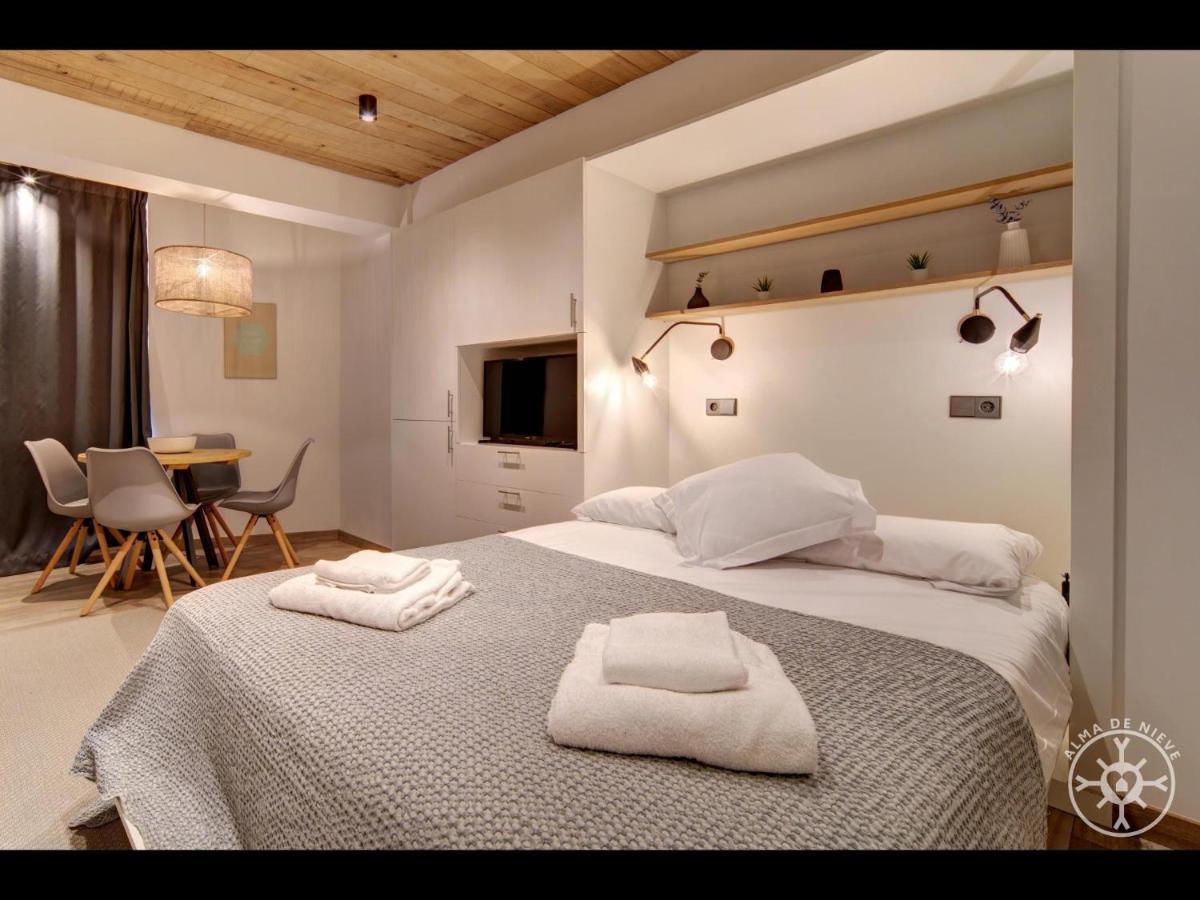 Apartamento AUDETH de Alma de Nieve Vielha Exterior foto